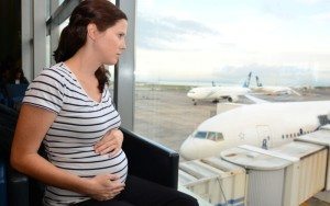 На самолете во время беременности - можно ли? 