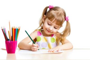 Уже около сотни лет психологи пользуются рисуночными тестами, чтобы лучше изучить ребенка, его внутреннее состояние.