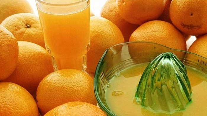 ванночка с соком апельсина для ногтей