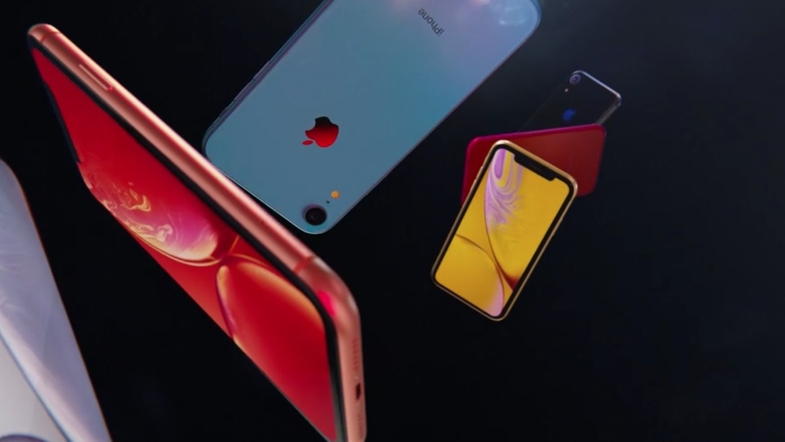 Apple презентовала iPhone ХR - бюджетная версия в разных цветах (ФОТО)