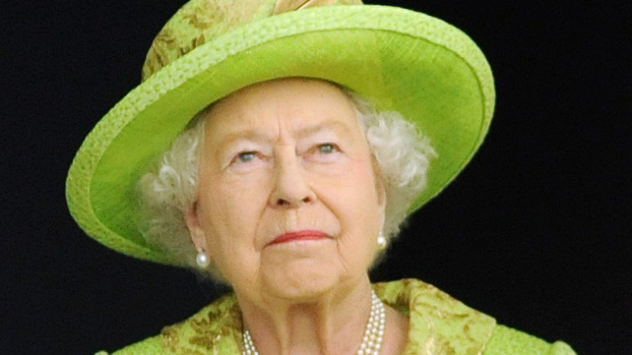 Королевский биограф назвал дату отречения Елизаветы II от престола