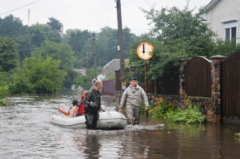 Чернигов затопило: десятки домов в воде, есть пострадавшие