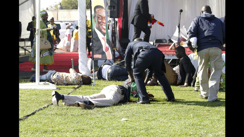 В Зимбабве произошло покушение на нового президента, пострадали десятки человек