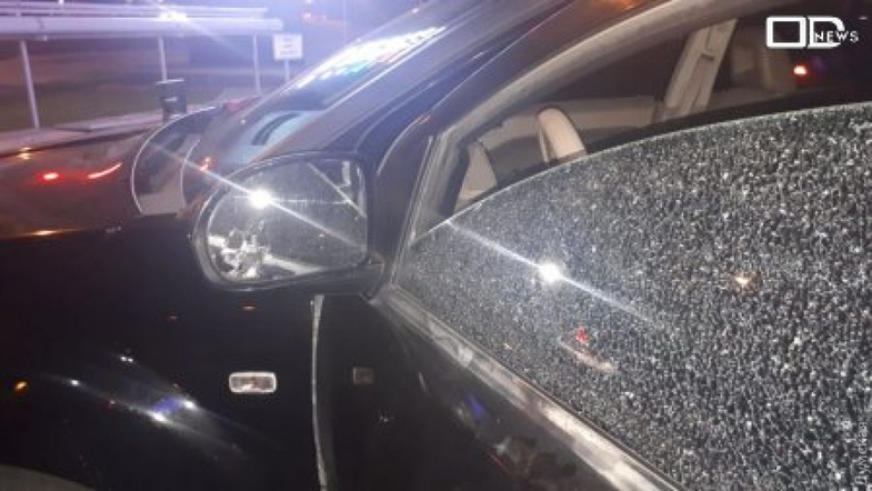 В Одессе расстреляли автомобиль активиста "Автомайдана" (ФОТО, ВИДЕО)