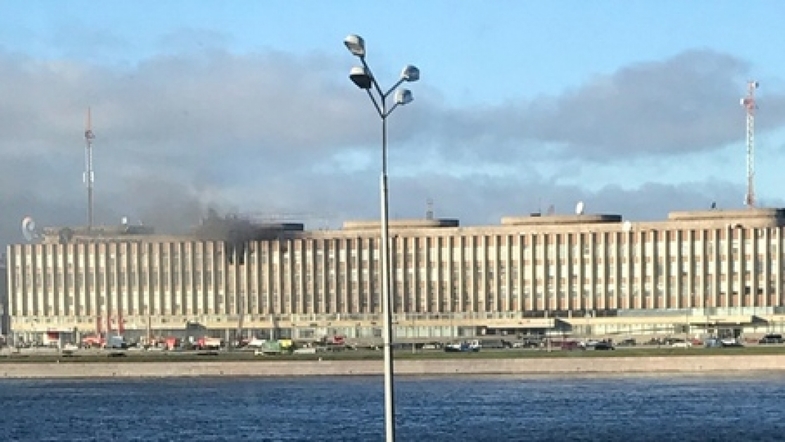 В центре Петербурга загорелось здание "Ростелекома" (ФОТО)