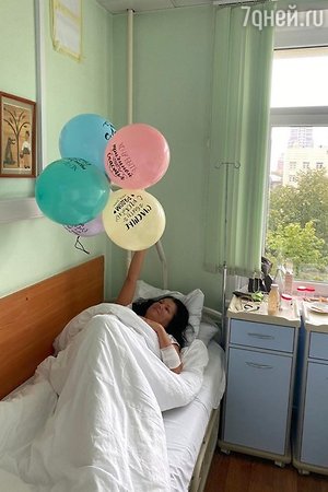 49 лет в больнице: Анна Нетребко поделилась уникальным опытом