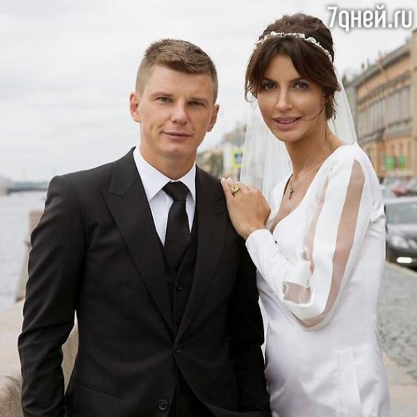 Бывшая жена Андрея Аршавина призналась, что хочет вернуть его в семью